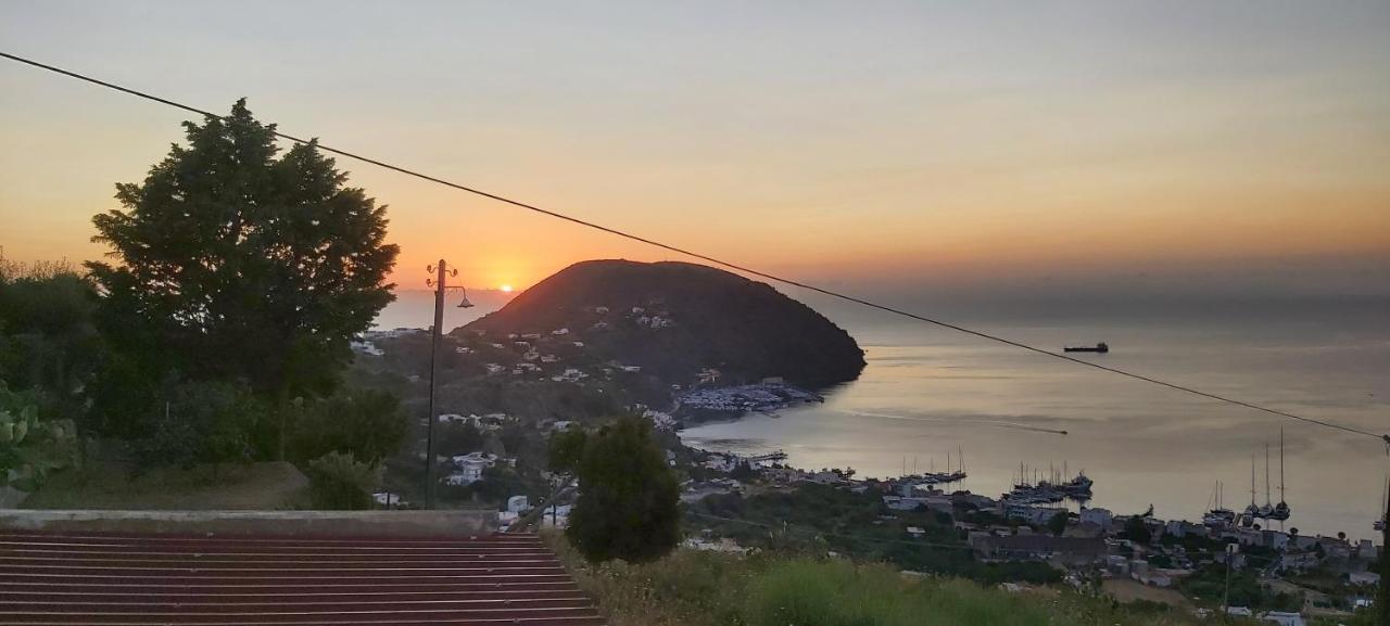 Casa Tra Cielo E Mare Bed and Breakfast Lipari  Buitenkant foto