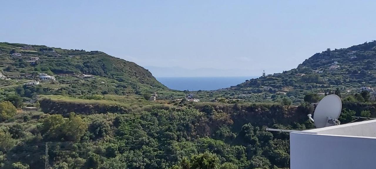 Casa Tra Cielo E Mare Bed and Breakfast Lipari  Buitenkant foto