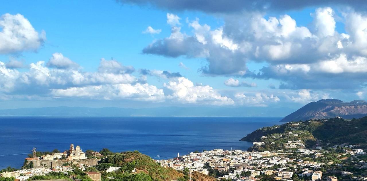 Casa Tra Cielo E Mare Bed and Breakfast Lipari  Buitenkant foto