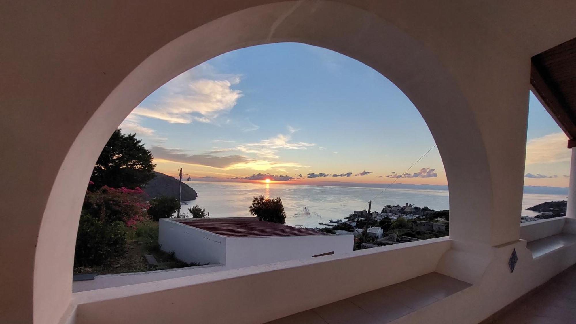 Casa Tra Cielo E Mare Bed and Breakfast Lipari  Buitenkant foto